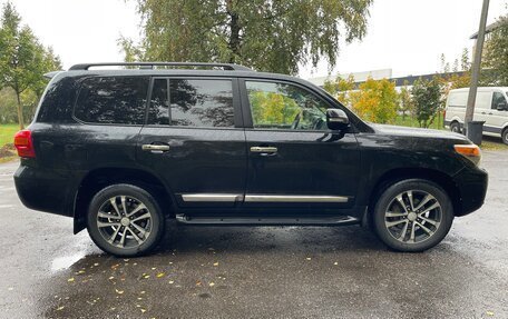 Toyota Land Cruiser 200, 2012 год, 2 900 000 рублей, 6 фотография