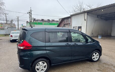 Honda Freed II, 2018 год, 1 580 000 рублей, 6 фотография