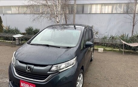 Honda Freed II, 2018 год, 1 580 000 рублей, 2 фотография