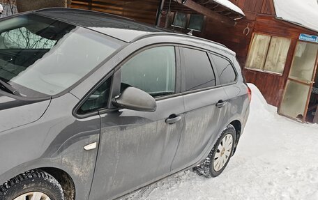 Opel Astra J, 2011 год, 695 000 рублей, 5 фотография