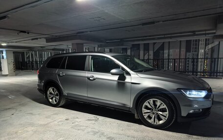 Volkswagen Passat B8 рестайлинг, 2018 год, 3 000 000 рублей, 1 фотография