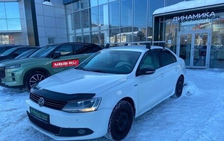 Volkswagen Jetta VI, 2013 год, 843 000 рублей, 1 фотография