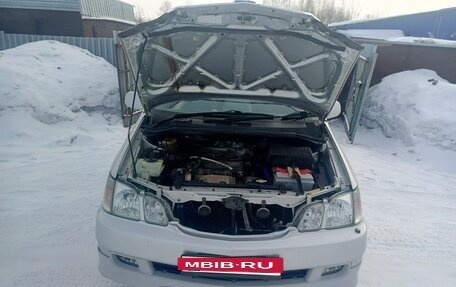 Toyota Gaia, 2000 год, 577 000 рублей, 18 фотография