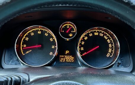 Opel Antara I, 2013 год, 970 000 рублей, 10 фотография