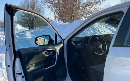 Toyota RAV4, 2025 год, 3 800 000 рублей, 8 фотография