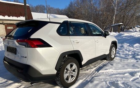 Toyota RAV4, 2025 год, 3 800 000 рублей, 6 фотография