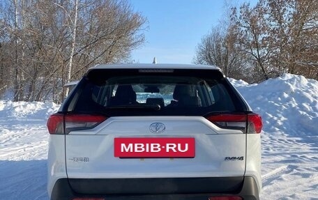 Toyota RAV4, 2025 год, 3 800 000 рублей, 5 фотография