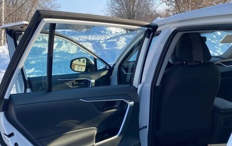 Toyota RAV4, 2025 год, 3 800 000 рублей, 14 фотография