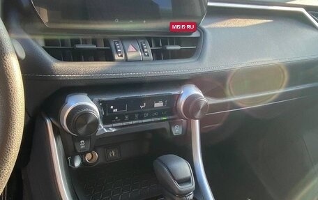 Toyota RAV4, 2025 год, 3 800 000 рублей, 20 фотография