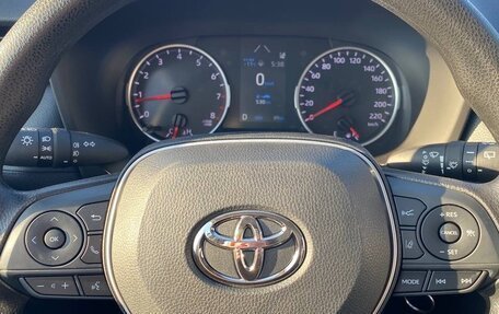 Toyota RAV4, 2025 год, 3 800 000 рублей, 22 фотография