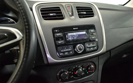 Renault Logan II, 2019 год, 1 000 000 рублей, 12 фотография