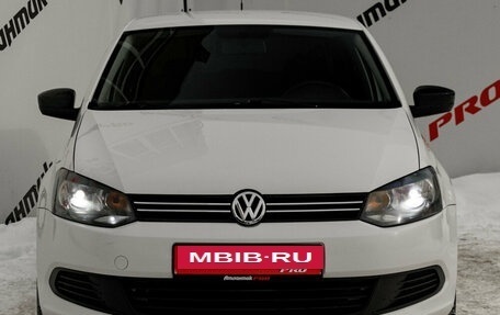 Volkswagen Polo VI (EU Market), 2011 год, 599 000 рублей, 2 фотография