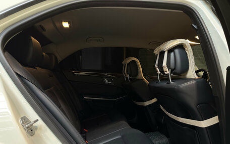 Mercedes-Benz E-Класс, 2011 год, 1 550 000 рублей, 12 фотография