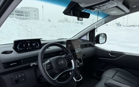 Hyundai Staria, 2024 год, 4 600 000 рублей, 24 фотография