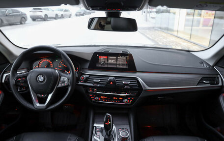 BMW 5 серия, 2019 год, 2 899 000 рублей, 11 фотография