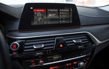 BMW 5 серия, 2019 год, 2 899 000 рублей, 15 фотография