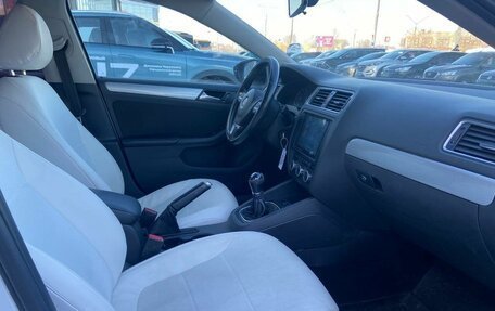 Volkswagen Jetta VI, 2013 год, 843 000 рублей, 13 фотография