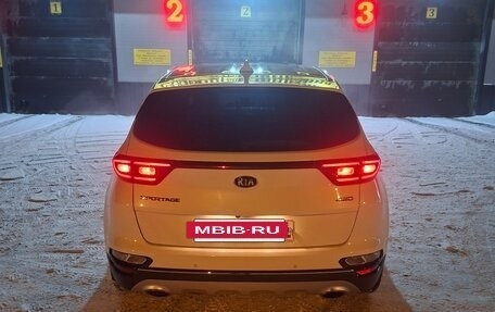 KIA Sportage IV рестайлинг, 2021 год, 2 650 000 рублей, 4 фотография