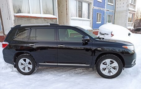 Toyota Highlander III, 2012 год, 2 590 000 рублей, 5 фотография