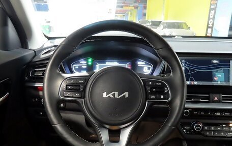 KIA Niro I, 2021 год, 2 050 000 рублей, 10 фотография