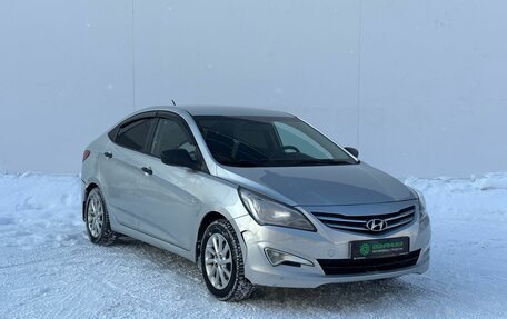 Hyundai Solaris II рестайлинг, 2016 год, 890 000 рублей, 3 фотография