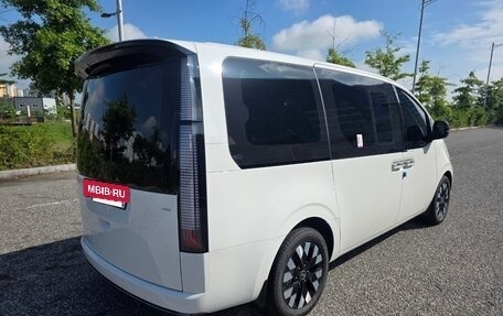 Hyundai Staria, 2025 год, 10 890 000 рублей, 3 фотография