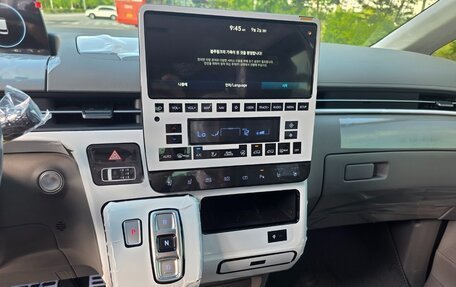 Hyundai Staria, 2025 год, 10 890 000 рублей, 8 фотография