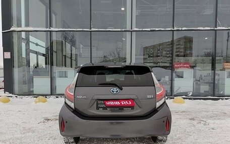 Toyota Aqua I, 2019 год, 1 275 000 рублей, 6 фотография