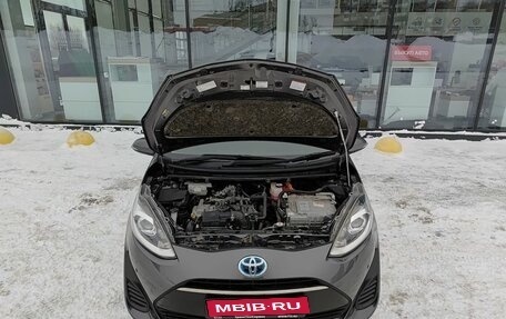 Toyota Aqua I, 2019 год, 1 275 000 рублей, 9 фотография