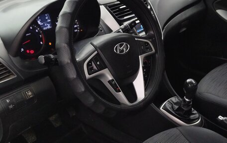 Hyundai Solaris II рестайлинг, 2015 год, 620 000 рублей, 6 фотография