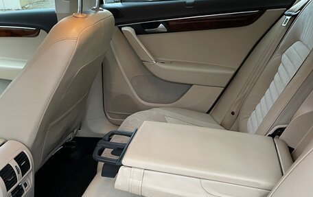 Volkswagen Passat B7, 2011 год, 1 050 000 рублей, 14 фотография