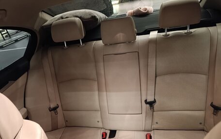 BMW 5 серия, 2010 год, 2 200 000 рублей, 13 фотография