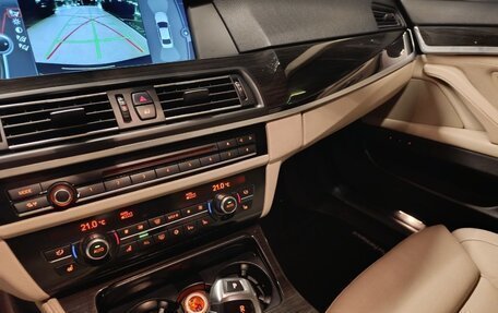 BMW 5 серия, 2010 год, 2 200 000 рублей, 9 фотография