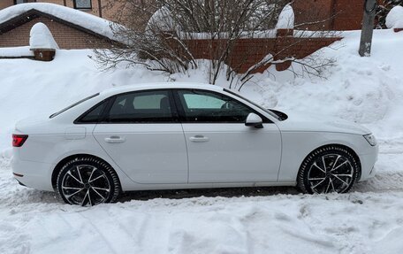 Audi A4, 2018 год, 2 790 000 рублей, 2 фотография