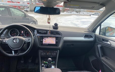 Volkswagen Tiguan II, 2020 год, 2 450 000 рублей, 6 фотография