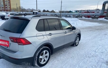 Volkswagen Tiguan II, 2020 год, 2 450 000 рублей, 2 фотография