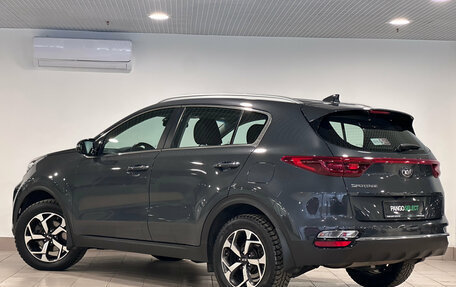 KIA Sportage IV рестайлинг, 2018 год, 1 970 000 рублей, 4 фотография