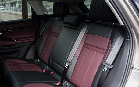 Land Rover Range Rover Evoque II, 2025 год, 6 350 000 рублей, 24 фотография