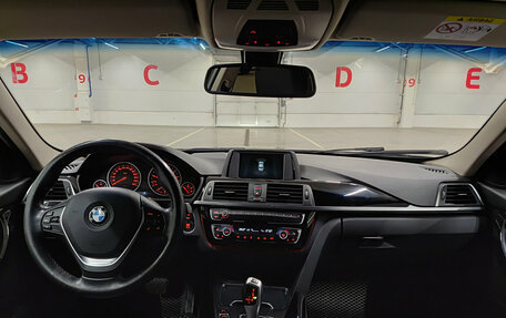 BMW 3 серия, 2017 год, 1 680 000 рублей, 18 фотография