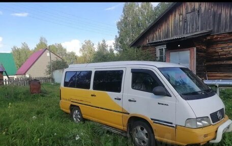 SsangYong Istana, 1996 год, 194 000 рублей, 1 фотография