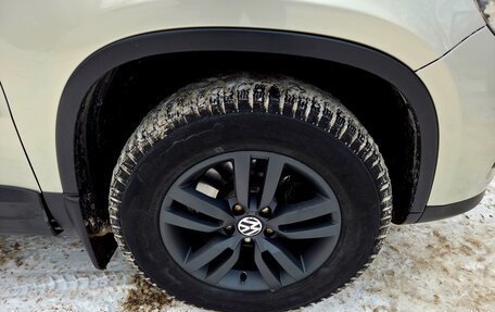 Volkswagen Tiguan I, 2011 год, 1 180 000 рублей, 22 фотография