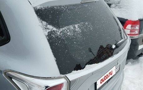 Mitsubishi Outlander III рестайлинг 3, 2012 год, 1 600 000 рублей, 6 фотография