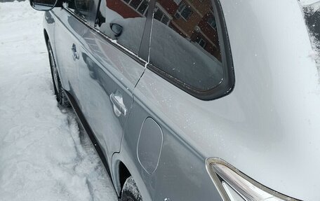 Mitsubishi Outlander III рестайлинг 3, 2012 год, 1 600 000 рублей, 5 фотография