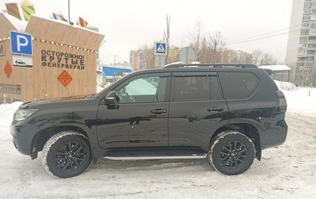 Toyota Land Cruiser Prado 150 рестайлинг 2, 2021 год, 5 875 000 рублей, 4 фотография