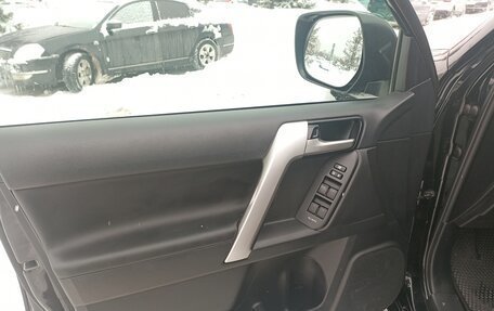 Toyota Land Cruiser Prado 150 рестайлинг 2, 2021 год, 5 875 000 рублей, 12 фотография