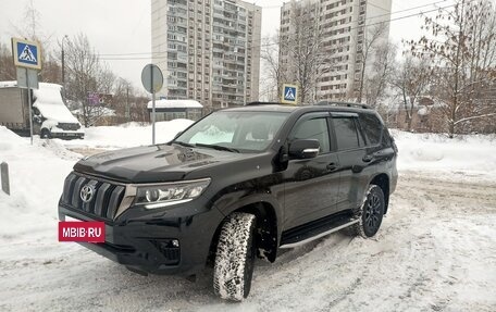 Toyota Land Cruiser Prado 150 рестайлинг 2, 2021 год, 5 875 000 рублей, 2 фотография