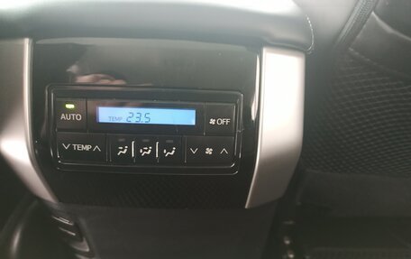 Toyota Land Cruiser Prado 150 рестайлинг 2, 2021 год, 5 875 000 рублей, 29 фотография