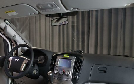 Hyundai Grand Starex Grand Starex I рестайлинг 2, 2011 год, 1 399 000 рублей, 10 фотография