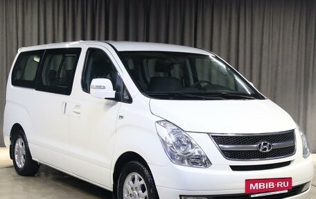 Hyundai Grand Starex Grand Starex I рестайлинг 2, 2011 год, 1 399 000 рублей, 3 фотография