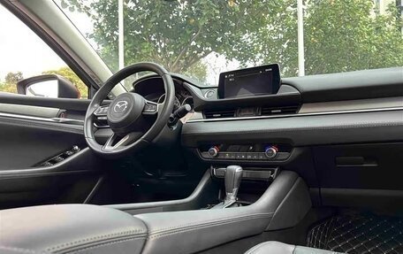 Mazda 6, 2022 год, 2 300 000 рублей, 10 фотография